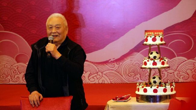 四位大咖强强联手分饰正邪两派，缉拿过程中惊险过招牢牢吊住观众胃口，影帝之间的化学反应将在这部电影中尽皆显现